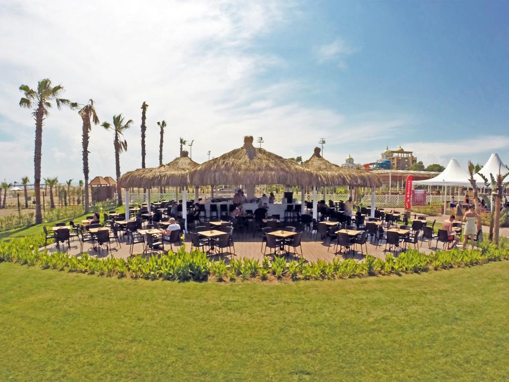 Ramada By Wyndham Lara אנטליה